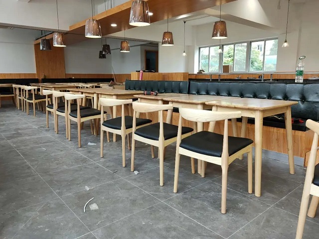 餐廳適合選用哪些材質的家具 餐廳適合選用哪些材質的家具