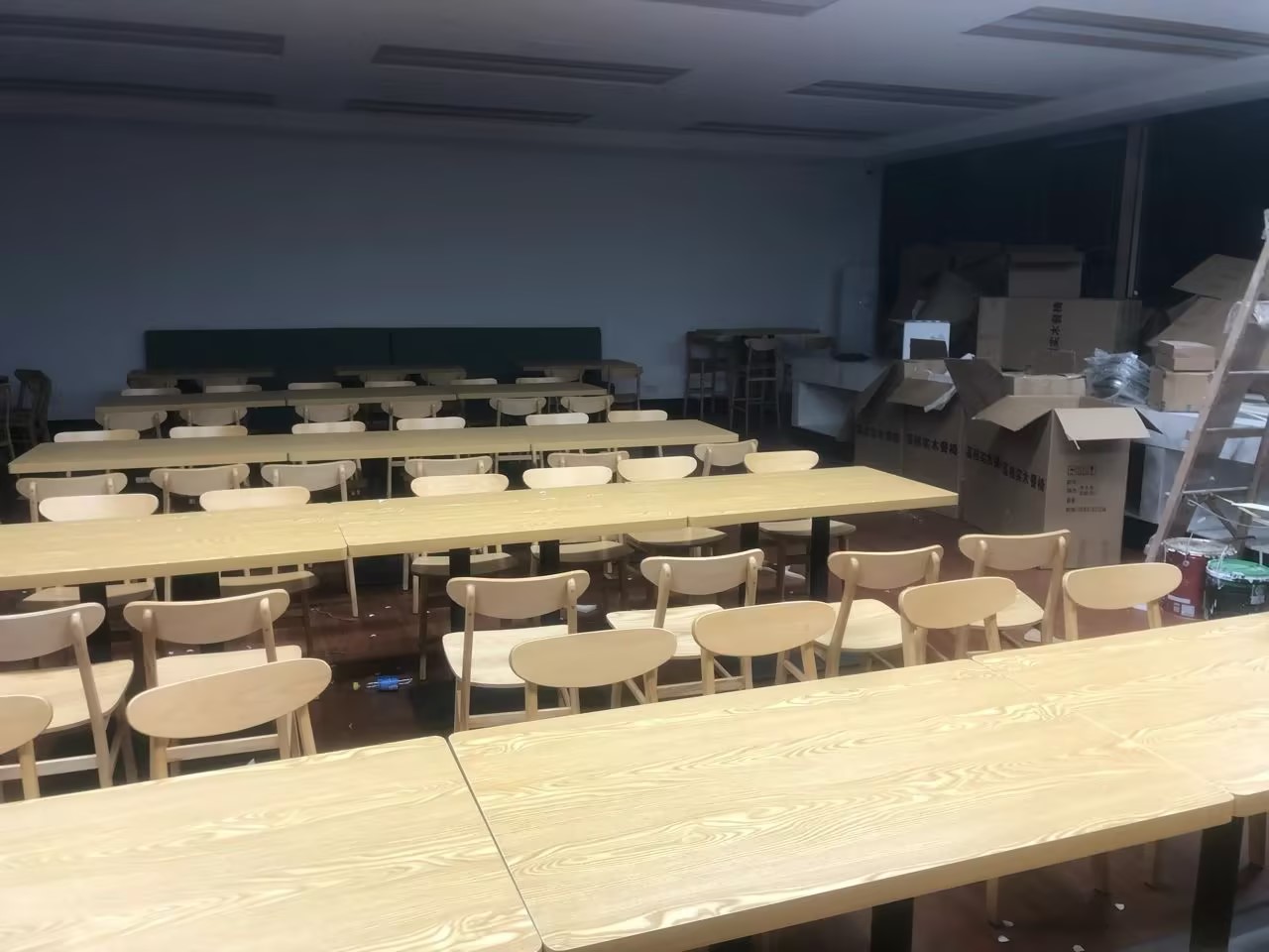 餐飲家具廠家哪里最多及有哪些優勢